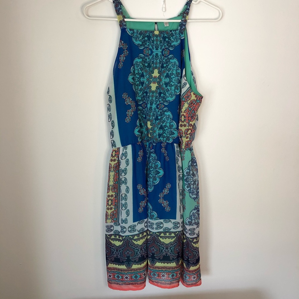 Boho dress! Key hole back